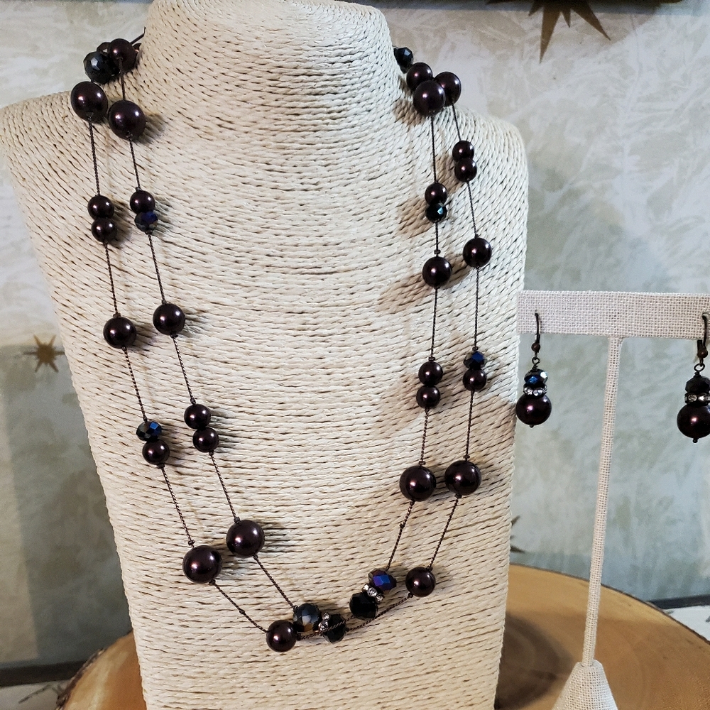 Bundle of Matching Earrings and Necklace